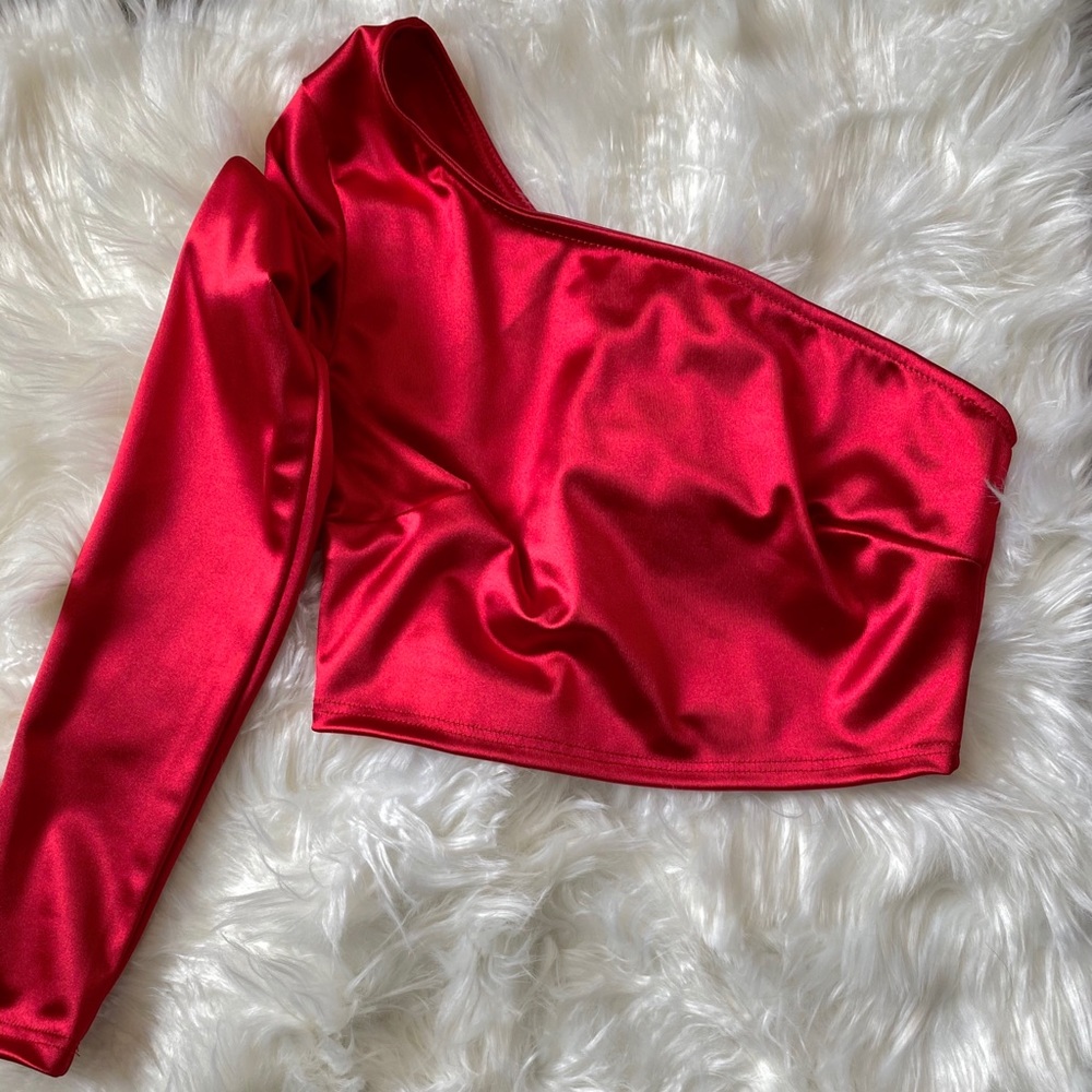 Half Sleeve shirt size small ❤️